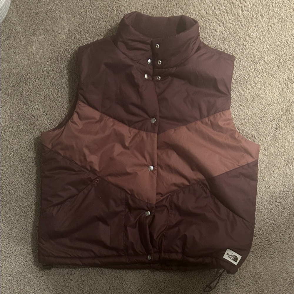 The North Face Women's Quilted Vest in purple and mauve